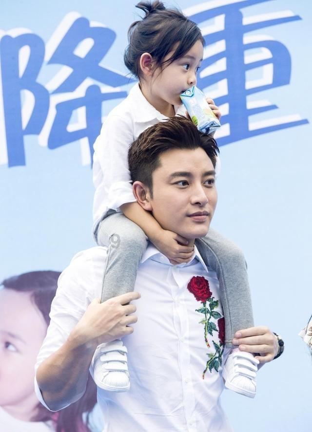漂亮鹦鹉救援